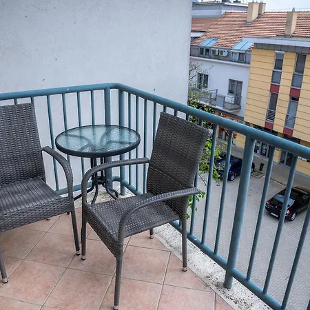 בית הארחה Centrum Apartman Hajdúszoboszló