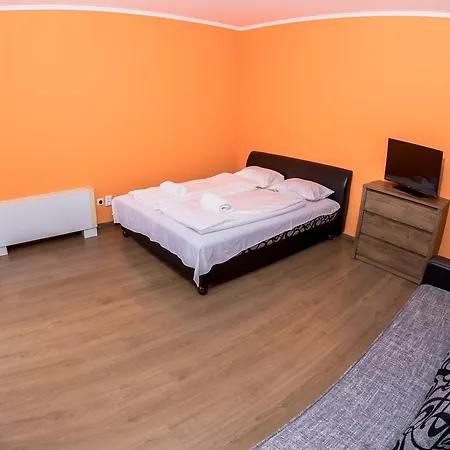בית הארחה Centrum Apartman Hajdúszoboszló