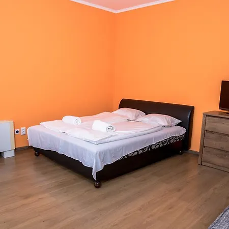 בית הארחה Centrum Apartman Hajdúszoboszló